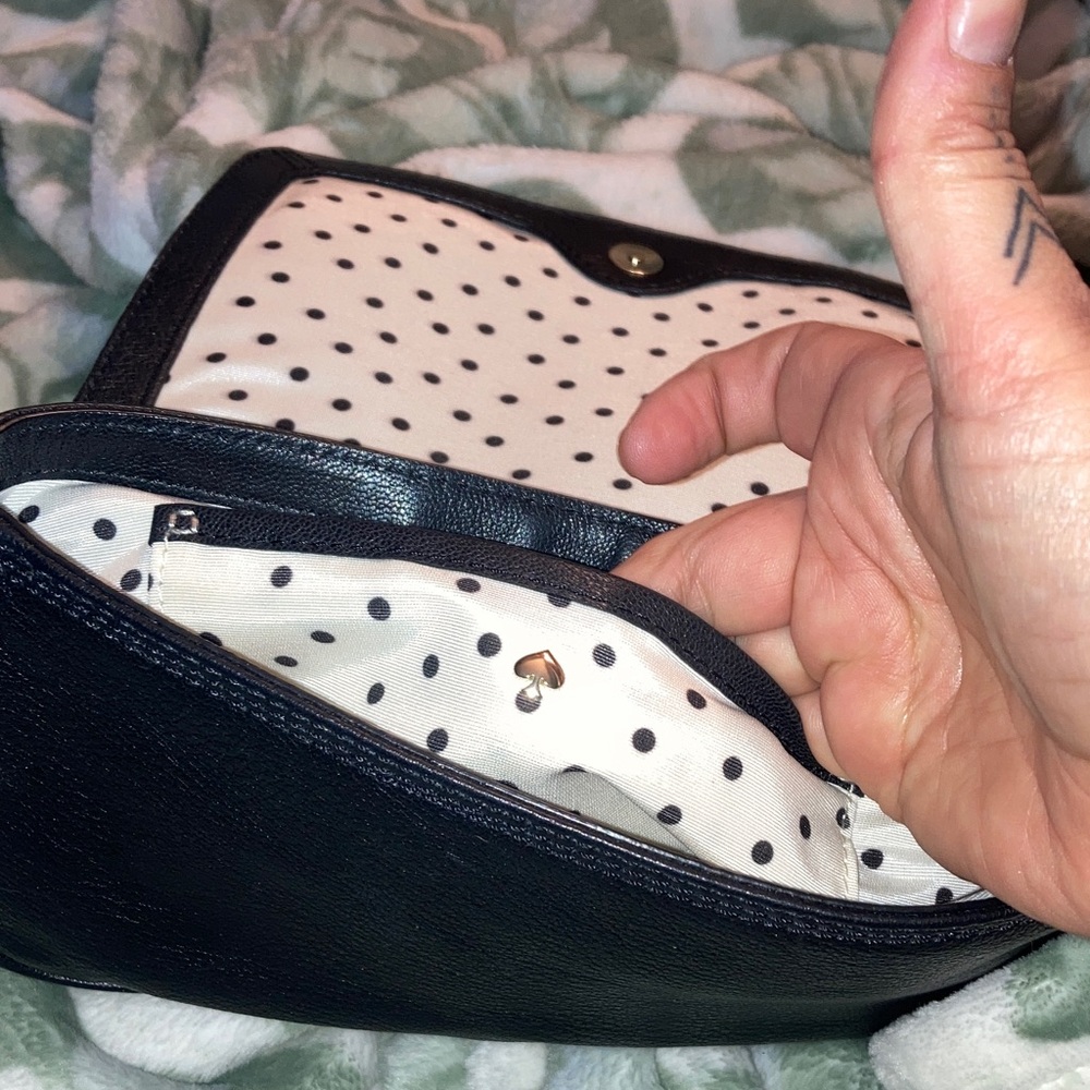 Kate Spade Black Crossbody Bag with Gold Chain - Picture 8 of 9